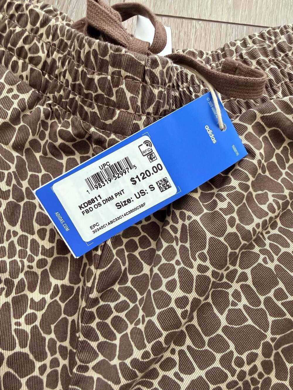 adidas Firebird Oversized AOP Denim Pants in Giraffe Print - Picture 3 of 5